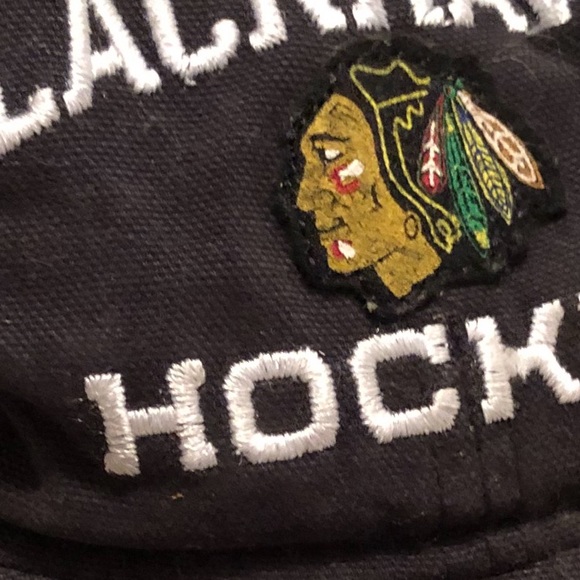 BLACKHAWKS HOCKEY CAP ONE SIZE BY REBOCK - Picture 4 of 6